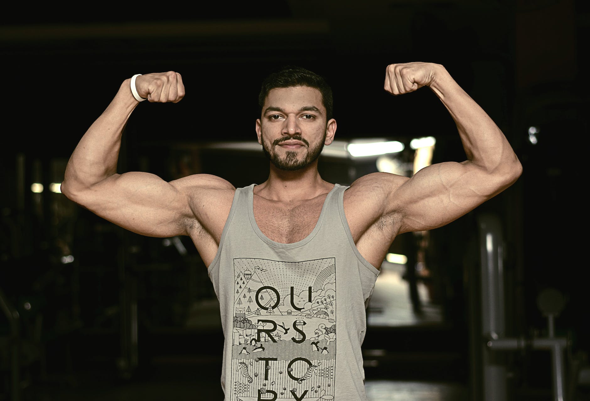 10 Biceps exercises with no equipment