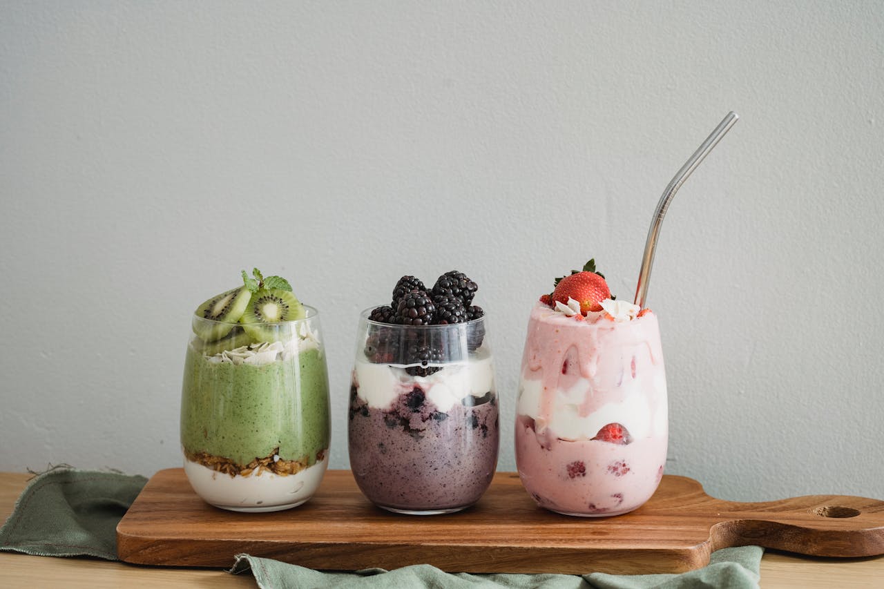 7 Powerful Smoothies to Lose Belly Fat Fast (Backed by Nutrition)